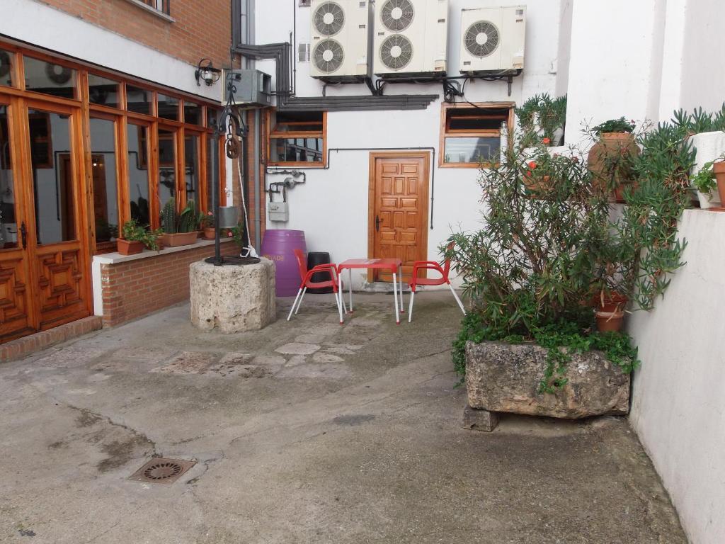 Hostal-Restaurante San Antolin Tordesillas Exterior photo